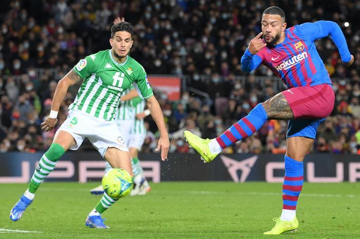 برشلونة يستهدف ضم 4 نجوم من تشيلسي image