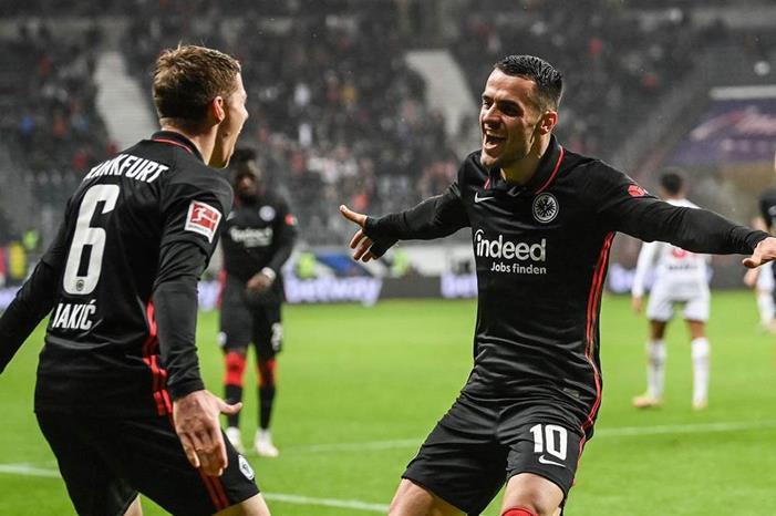 ليفركوزن يسقط في الدوري الألماني large-16-9