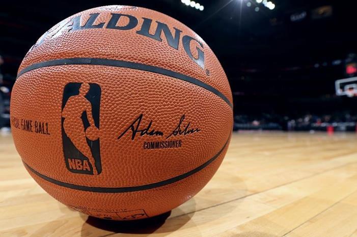 تأجيل مباريات في NBA للموسم 2021 - 2022 بسبب كورونا nba-basketball-iso