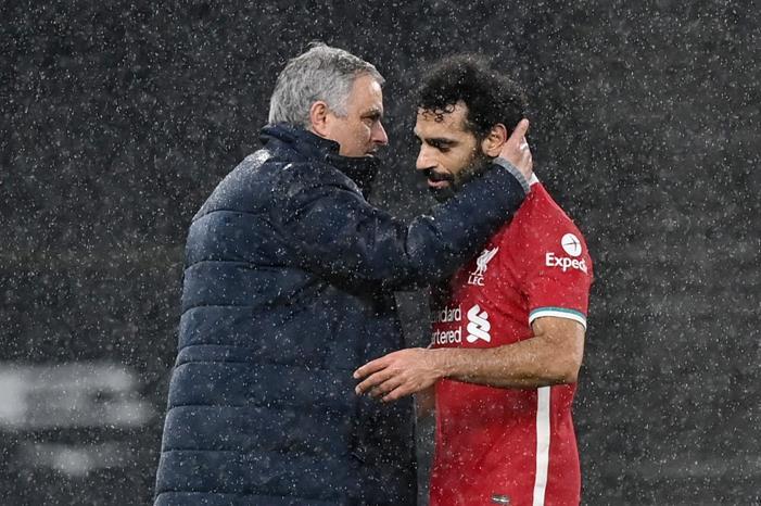 477708-محمد-صلاح-يعانف-مورينيو