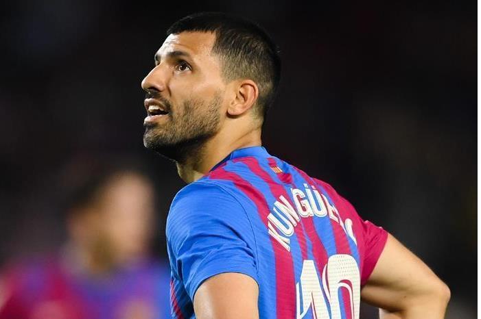 12202114103124354196762