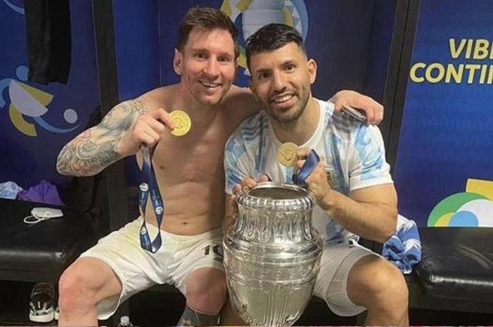 ميسي يودّع أغويرو بكلمات عاطفيّة 7609511_1639574254