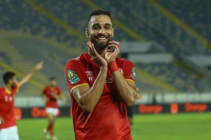 عمرو السولية يحيي صراع جماهير الأهلي والزمالك image