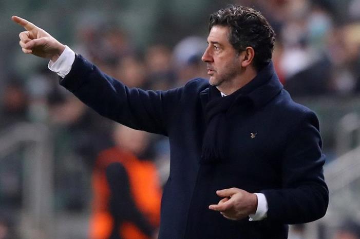 هل تفاوض نادي الهلال مع روي فيتوريا مدرب النصر السابق لخلافة جارديم Rui-Vitoria-1200x675