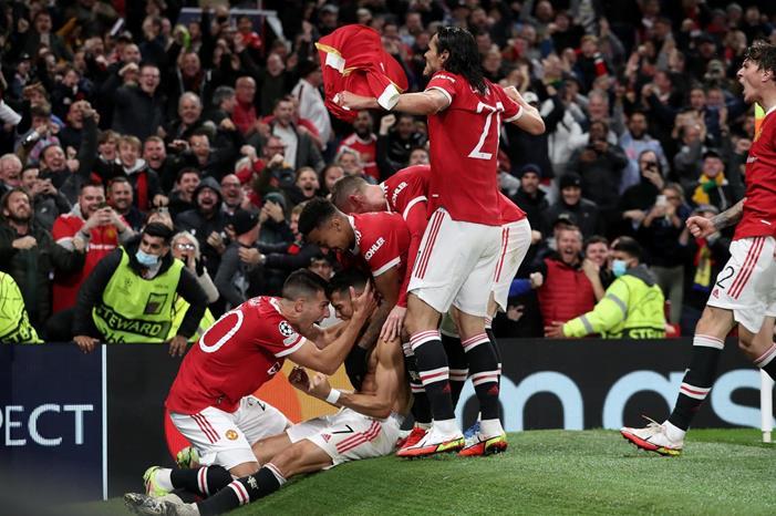 مانشستر يونايتد يسحب لاعبه من الميركاتو FGZxI_HXwAMLECA