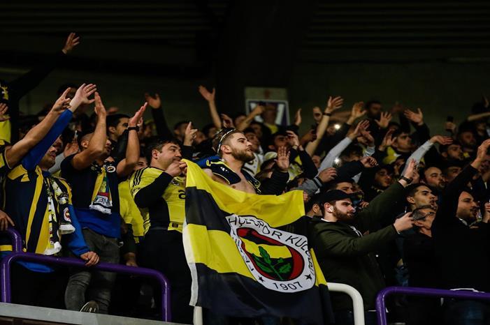 فنربخشة التركي يقيل مدربه فيتور بيريرا 5FD9312C-3389-4F10-A432-3B38B27DB8B4