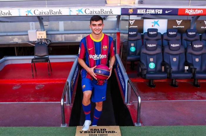 جائزة فردية تبعد بيدري عن كأس مارادونا بب_19