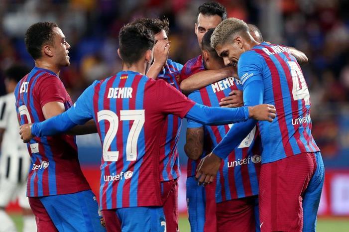 برشلونة في مهمة صعبة أمام إشبيلية بالدوري الإسباني FCBarcelona-JuventusFC3-0TrofeuJoanGamper2021_pic_mrg_8249