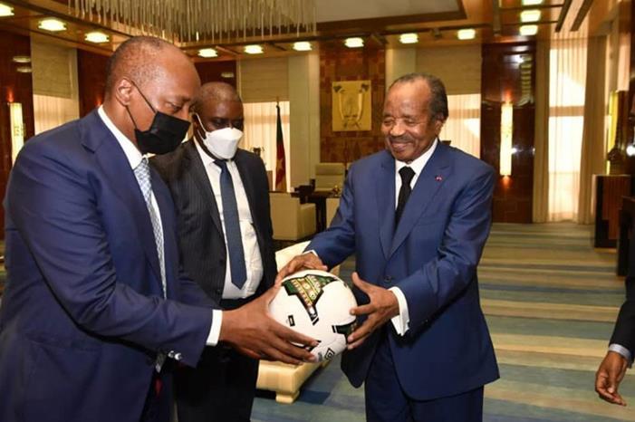 كاف  يوافق على السماح للاعبين الأفارقة بالبقاء مع أنديتهم حتى 3 يناير caf-1-1200x675