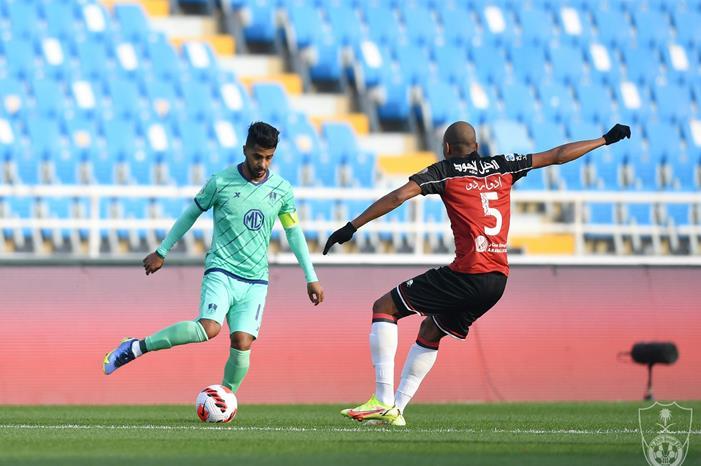 الأهلي يسقط في فخ الهزيمة أمام الرائد في الدوري السعودي FHnhSfVXIAQc-YL-scaled
