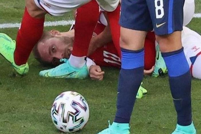 ما التفسير الطبي للأزمات القلبية التي تسببت بوفاة عدة لاعبين مؤخرا؟ eriksen-1200x675