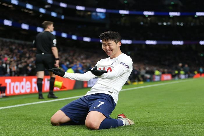 سون أفضل لاعب في كوريا الجنوبية للعام 2021 GettyImages-1357299092