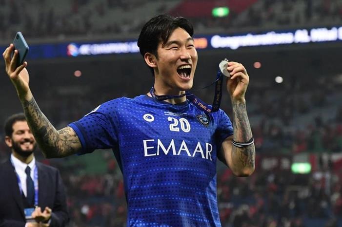 الكشف عن حقيقة رحيل جانغ هيون سو عن نادي الهلال السعودي helal-2-1200x675