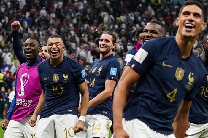 غضب إنجليزي على رد فعل مبابي "المثير" بعد إهدار هاري كين ركلة الجزاء (فيديو) 639582414c59b7534625ed4b