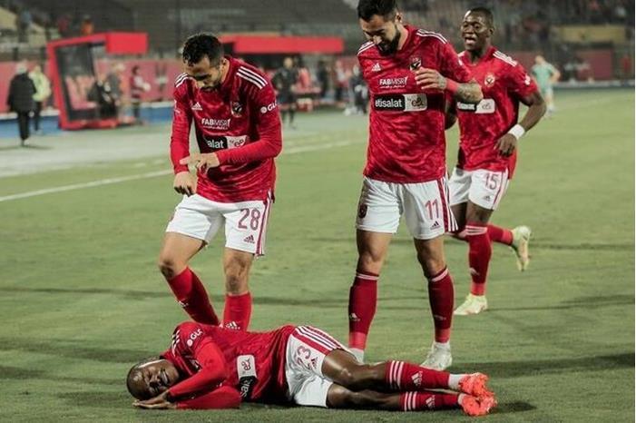 الأهلي يهزم السكندري.. وميسي يهدر ركلة جزاء (فيديو) 639781d04236041d6c1fe195