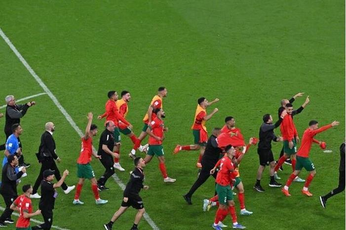 6399b27042360436be68cc6b