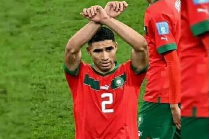 ماذا كان يقصد حكيمي بحركته المثيرة بعد مباراة المغرب وكرواتيا؟ 639ed5be4236047cef795480