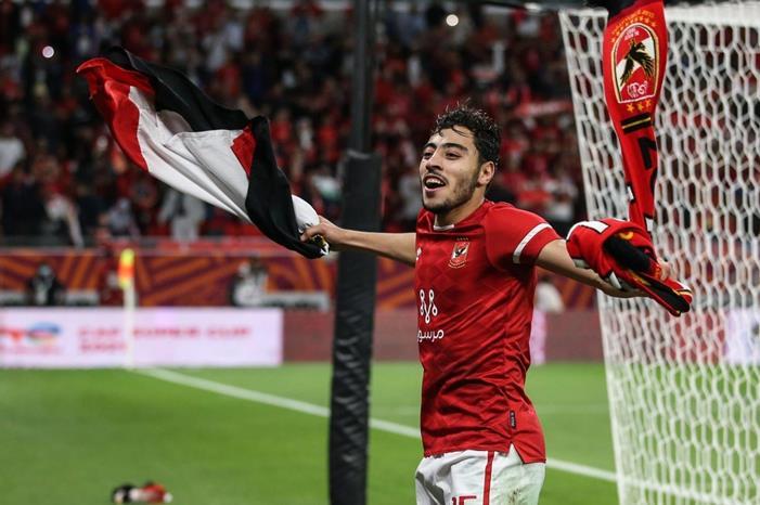 أكرم-توفيق-لاعب-الأهلي-المصري