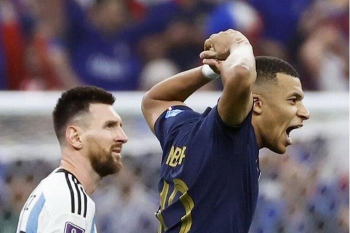 غالتييه يرد على أنباء وجود توتر وخلاف بين ميسي ومبابي بسبب كأس العالم 63abe4ce4c59b72ac72d3316