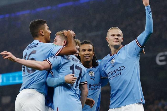 التشكيل المتوقع لمان سيتي أمام ليدز يونايتد 235990Image1-1180x677_d