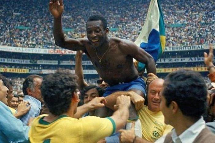 _128152412_peleafterwinningathirdworldcupwithbrazilin1970