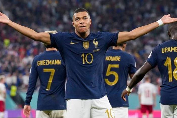 163-124511-france-poland-channels-world-cup_700x400