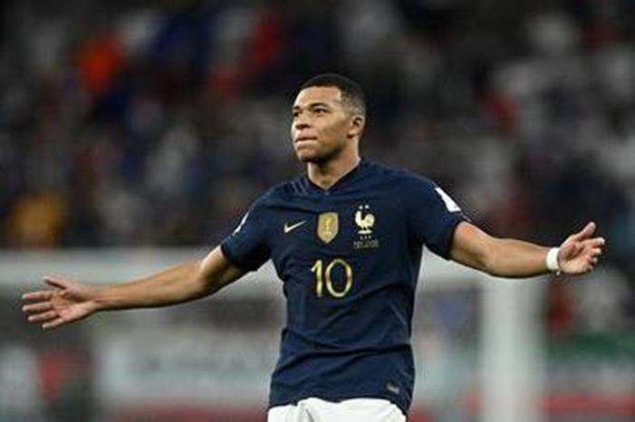 4536433-2022-12-04T164158Z_1444359971_UP1EIC41ADVJC_RTRMADP_3_SOCCER-WORLDCUP-FRA-POL-REPORT