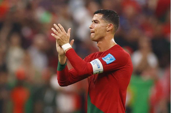 2022-12-06T211601Z_2017567834_UP1EIC61MBCC0_RTRMADP_3_SOCCER-WORLDCUP-POR-SWI-REPORT