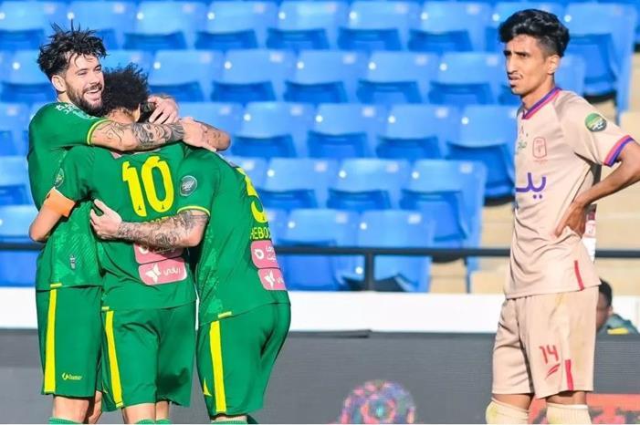 الخليج يقصي أبها ويبلغ نصف نهائي كأس خادم الحرمين 13