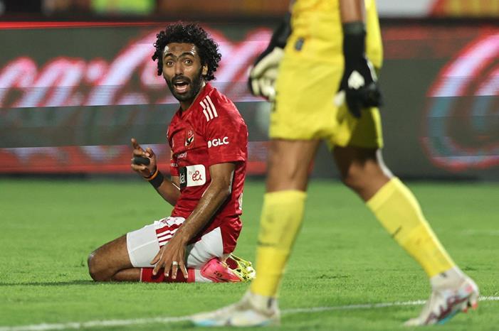 هل وافقت النيابة العامة المصرية على سفر حسين الشحات للسعودية؟ حسين الشحات