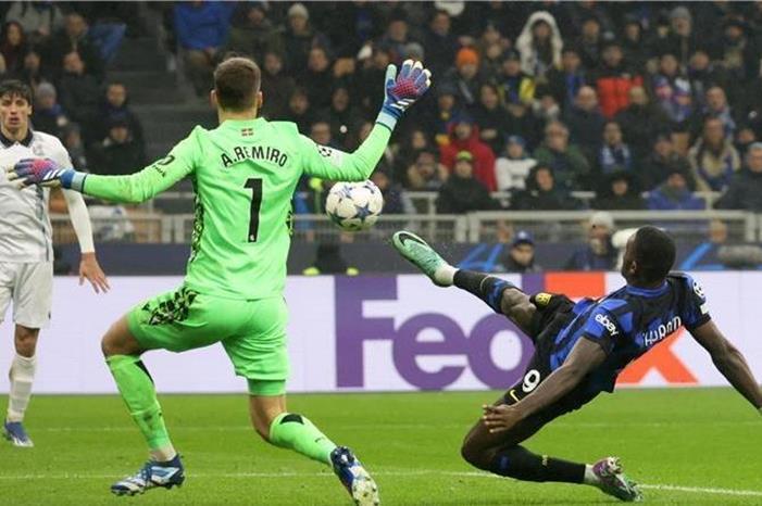 إنتر ميلان يتعثر أمام سوسيداد ويخسر الصدارة 11111111