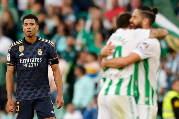 بيتيس يعطل ريال مدريد ويهدد صدارته main_image6574b0b4e68ea