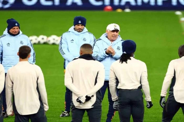 6758042d4c59b72afc0be1f2