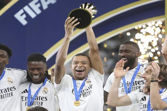 6763d0f04c59b711c165a5fa