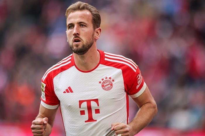 كومباني يثير الغموض حول موقف كين من مواجهة لايبزيج harry-kane-bayern-munich