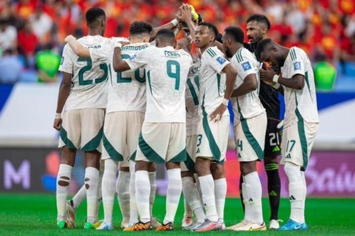 القنوات الناقلة وموعد مباراة السعودية والبحرين في خليجي 26 السعودية