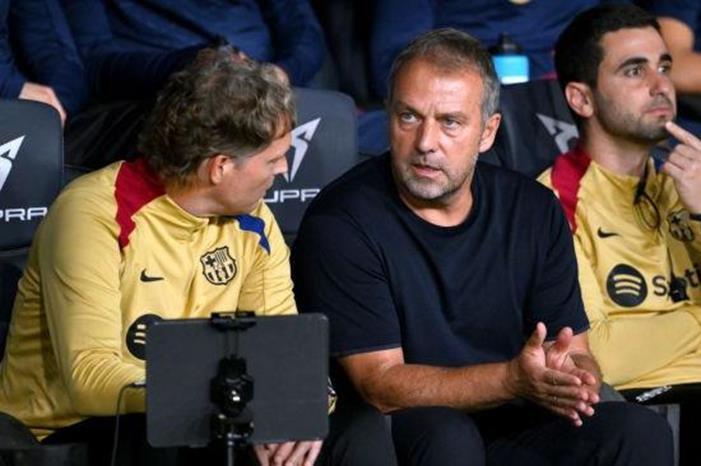 مُساعد فليك يُحدد سبب هزيمة برشلونة أمام أتلتيكو GettyImages-2174483114-1-1