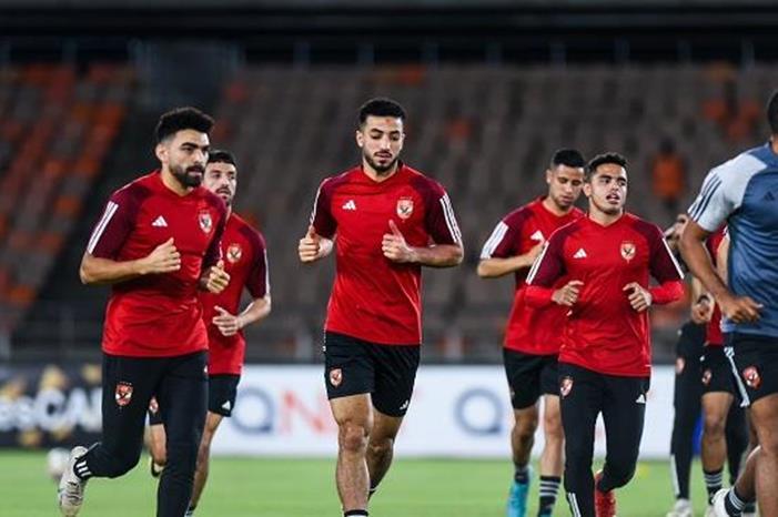 صعوبة التأقلم تقرب عودة محمد عبد المنعم إلى الأهلي GJyPtuYXkAAcUE8-1