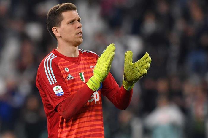 تشيزني من الأريكة إلى دكة برشلونة.. هل حانت الفرصة؟ R