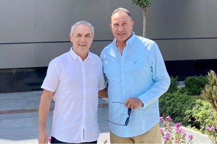 أزمة بين إدارة الأهلي وكولر بسبب موقف معلول ورضا سليم كولر-الخطيب