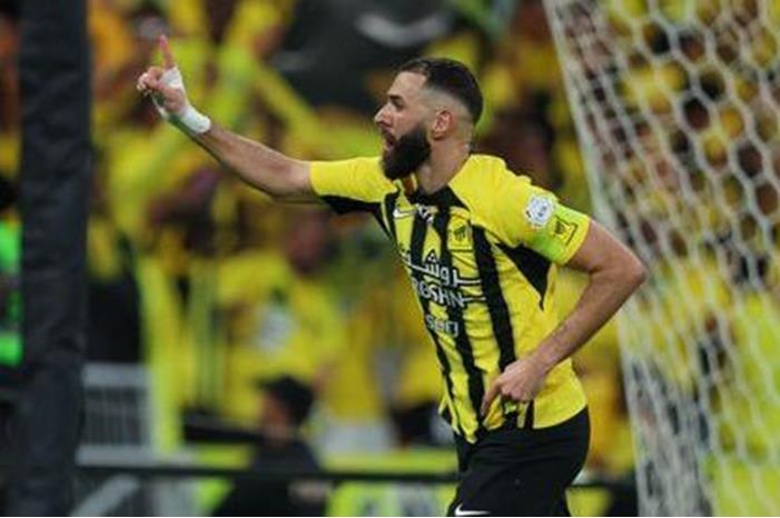 الاتحاد يحتفل بالفوز على النصر IJ5Ifu1QTu_1733511367