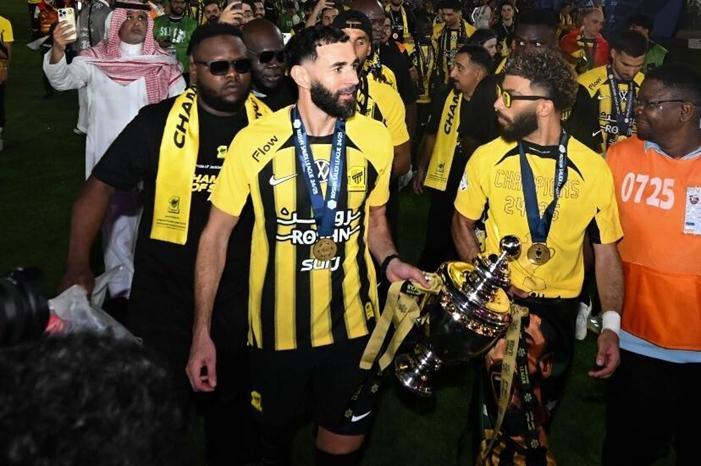 692d62124c59b74378703b4e