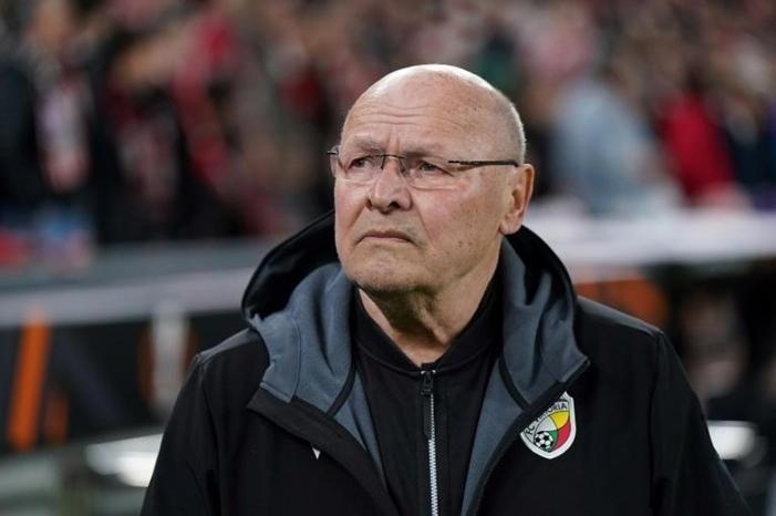 6afd85a9-a432-4db2-ab59-d2386a5d83dc