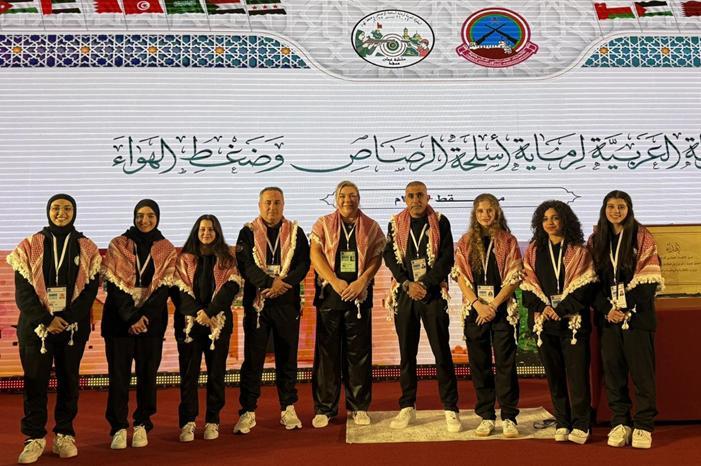 3c15e9d58a0f75302ebf9b061341d04e