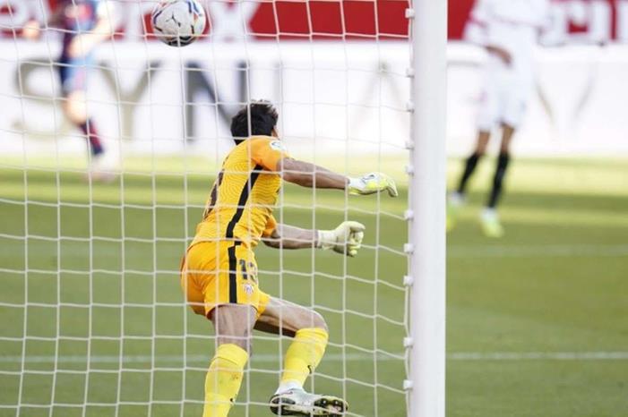 bono-sevilla_1qqdia14fkp4t1hnu9ty93v3dc_1613237972