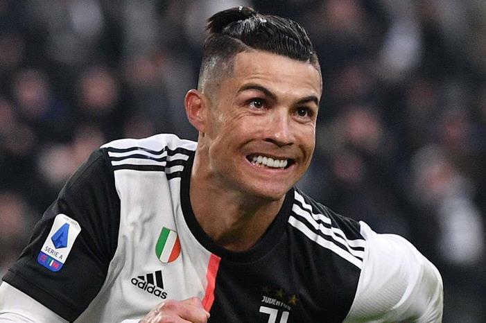 cristiano-ronaldo-juventus-2019-20_rb0vgy1nfj8o11veyj09m1hn4
