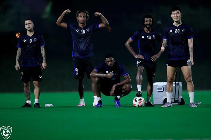 الهلال يتلقى الصدمة المدوية EhvUTwyXsAIdk36