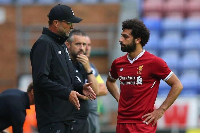 محمد صلاح يتسبب بانفعال كلوب أمام الصحفي image