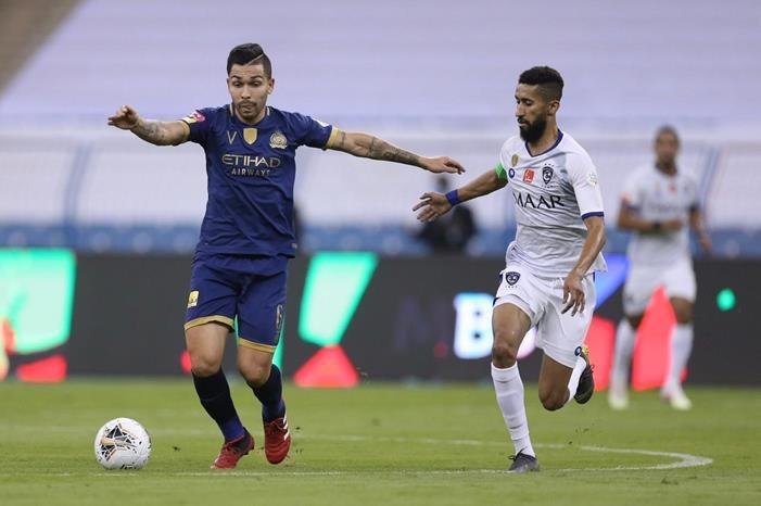 الهلال والنصر يعانيان من الغيابات ،، تعرف على التشكيل المتوقع الهلال-والنصر