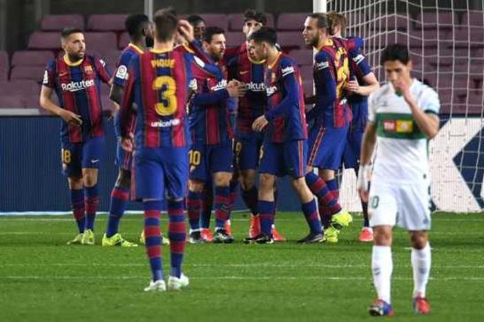 برشلونة يعود لسكة الانتصارت ،، وميسي يتألق GettyImages-1303900151-1